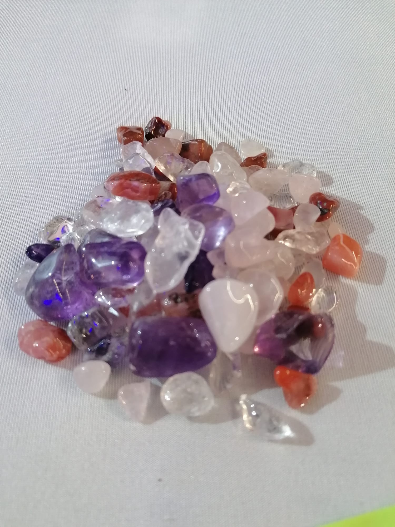 Edelsteinflaschen mit Feel-Good Mischung